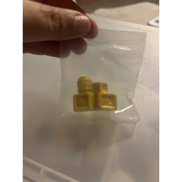 Original Wade of England American Series Boston TeacCrates Yellow Colonial Times - Picture 1 of 2